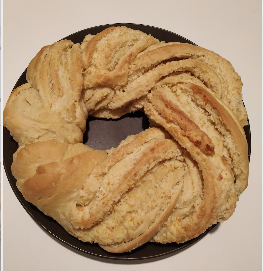 Coroa de laranja e côco